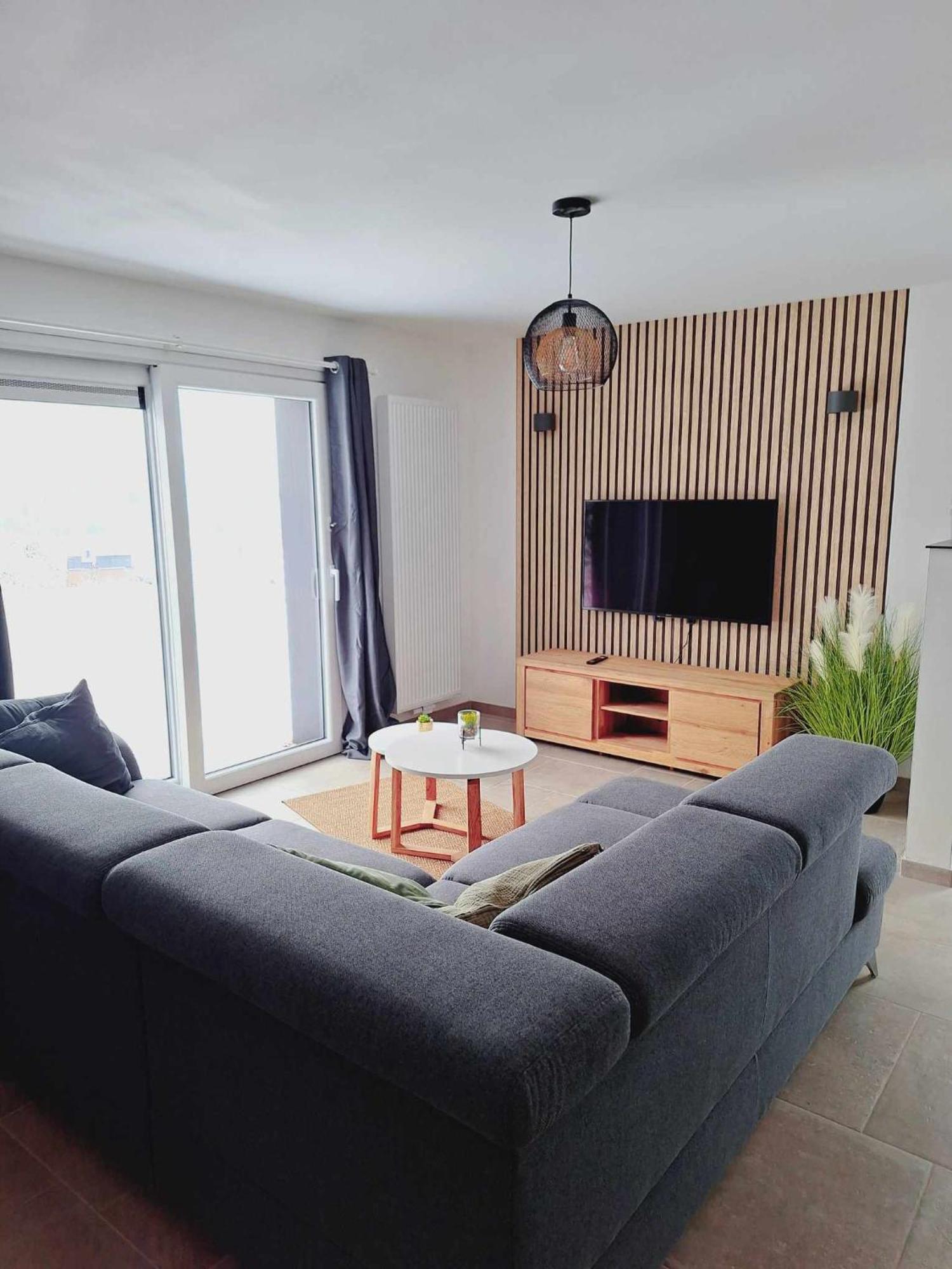 Lu Be Mont Apartment สเตฟโล ภายนอก รูปภาพ